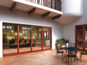 Puertas apilables hogar con vista al interior