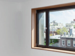 Ventana Oscilobatiente hogar con vista el exterior