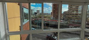 Proyecto de Ventana antiruido en Bogotá, disminución de ruido en apartamento en Bogotá
