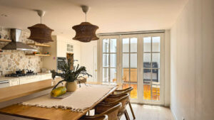 Puertas plegables que transforman tu hogar